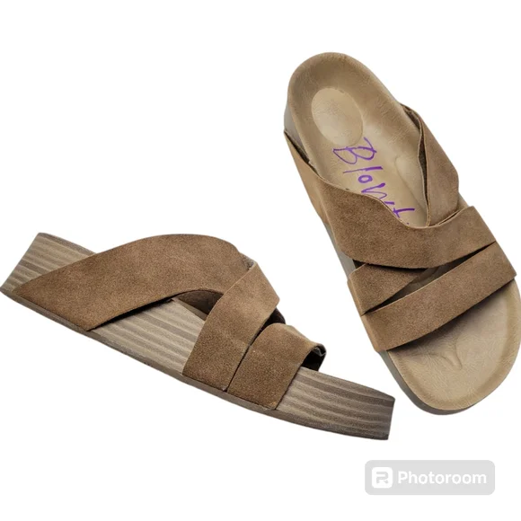 Blowfish | Malibu Flatform Platform Strappy Beige Slip On Sandals 7 - Picture 1 of 11